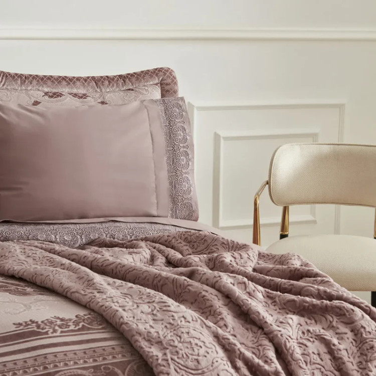 سرویس جهیزیه 8 پارچه کاراجاهوم Valeria Queen یاسی karaca home