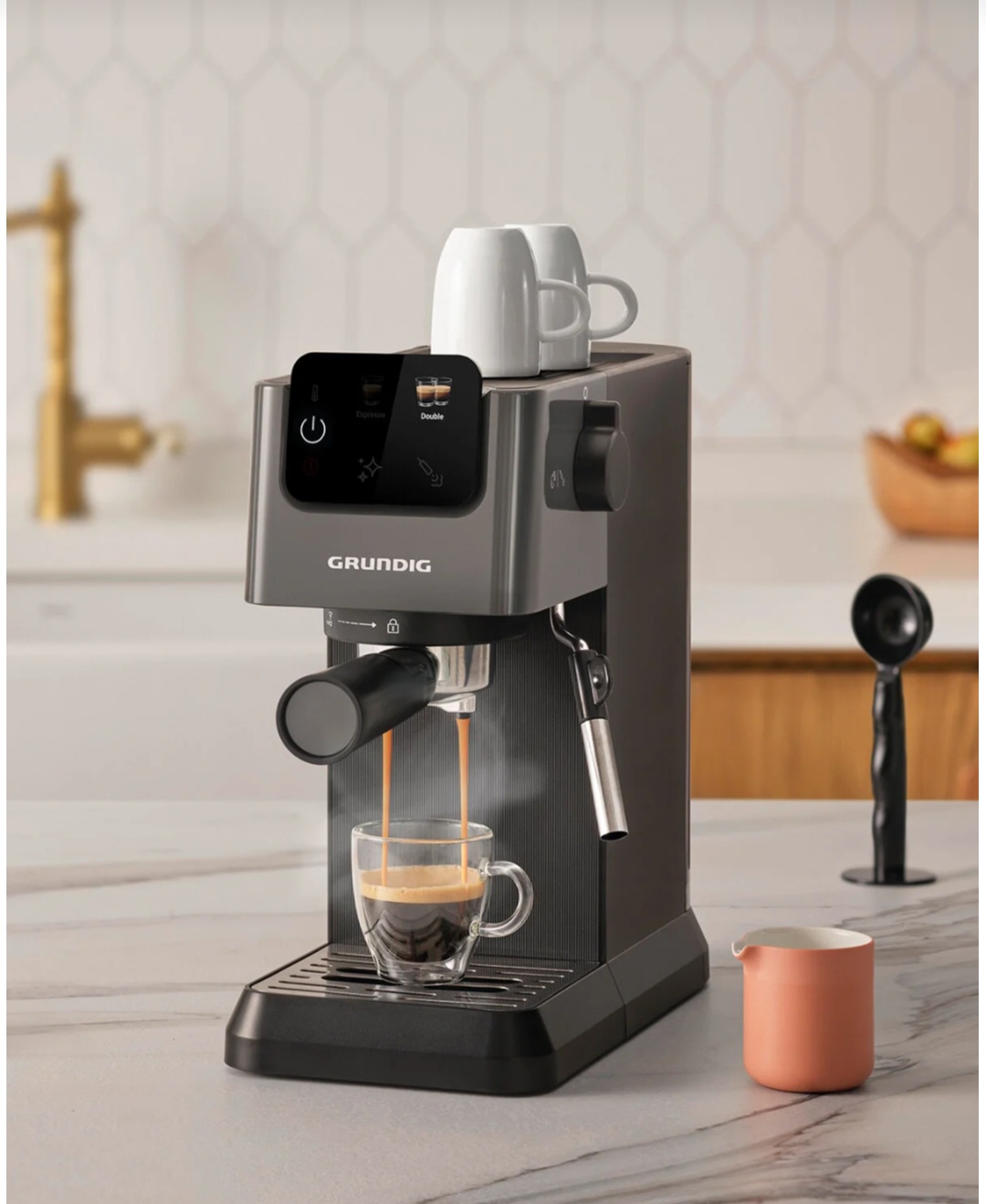 اسپرسوساز نیمه اتوماتیک گروندیگ آلمان ، ترکیه (اصل) مدل Grundig KSM4330 Delisia