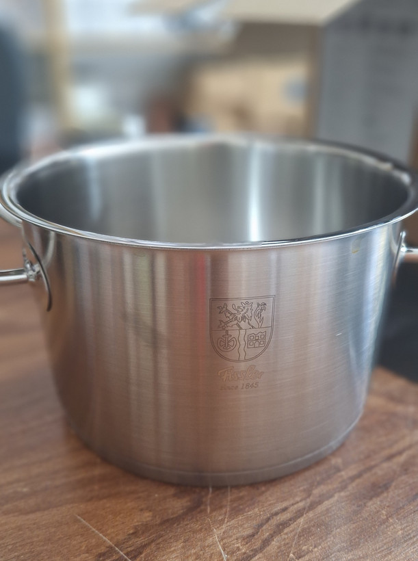 سرویس قابلمه ۹ پارچه استیل مشبک درب پیرکس فیسلر پروفی آلمان (اصل) Fissler original profi